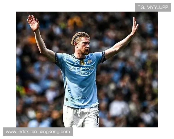 德布劳内回撤后立刻穿透对方中场，曼城绝处逢生