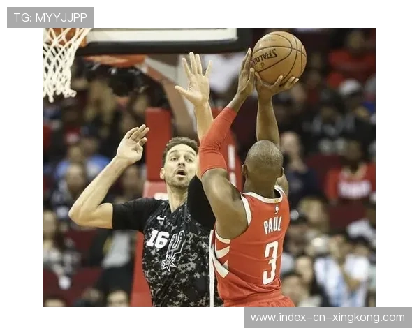 塞维利亚重新整合中后场体系：开启未来冠军之门