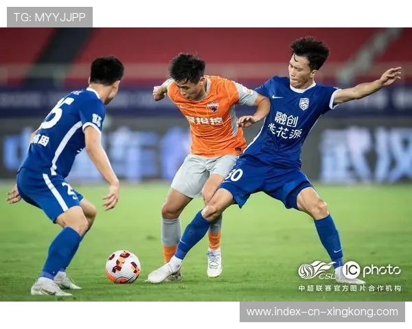 替补前锋连场关键建功,成为球队调整的秘密武器 替补前锋连场关键建功,成为球队调整的秘密武器