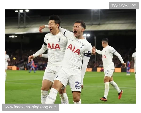 英超热刺依靠中路渗透制造威胁,整个节奏提速明显