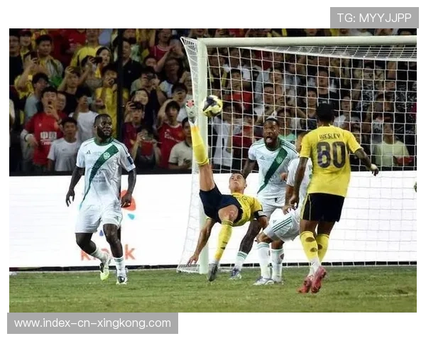 足球亚冠门前混战补射成功锁定胜局——激情现场背后的训练哲学